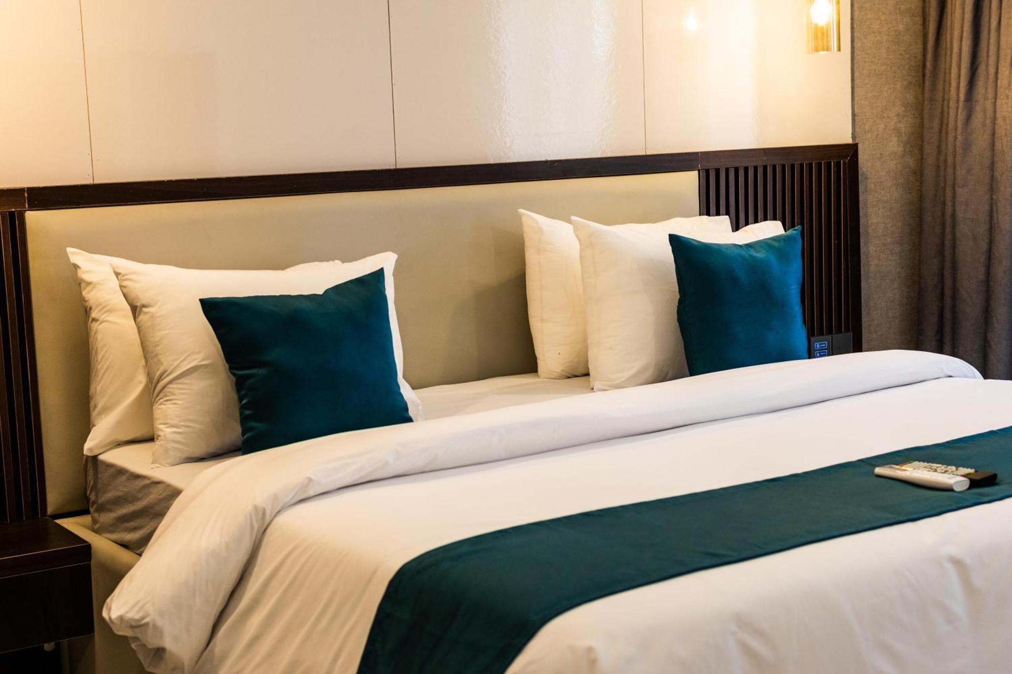 Bon Hotel Nest Garki II Абуджа Екстер'єр фото