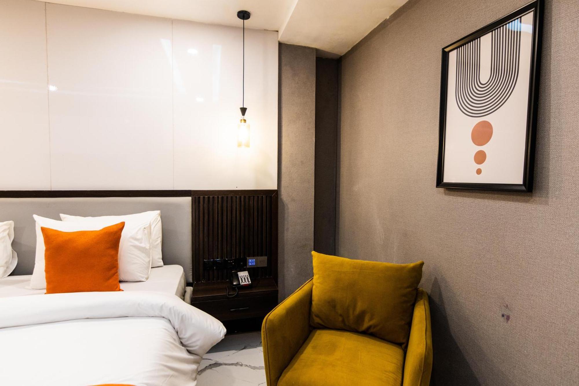 Bon Hotel Nest Garki II Абуджа Екстер'єр фото