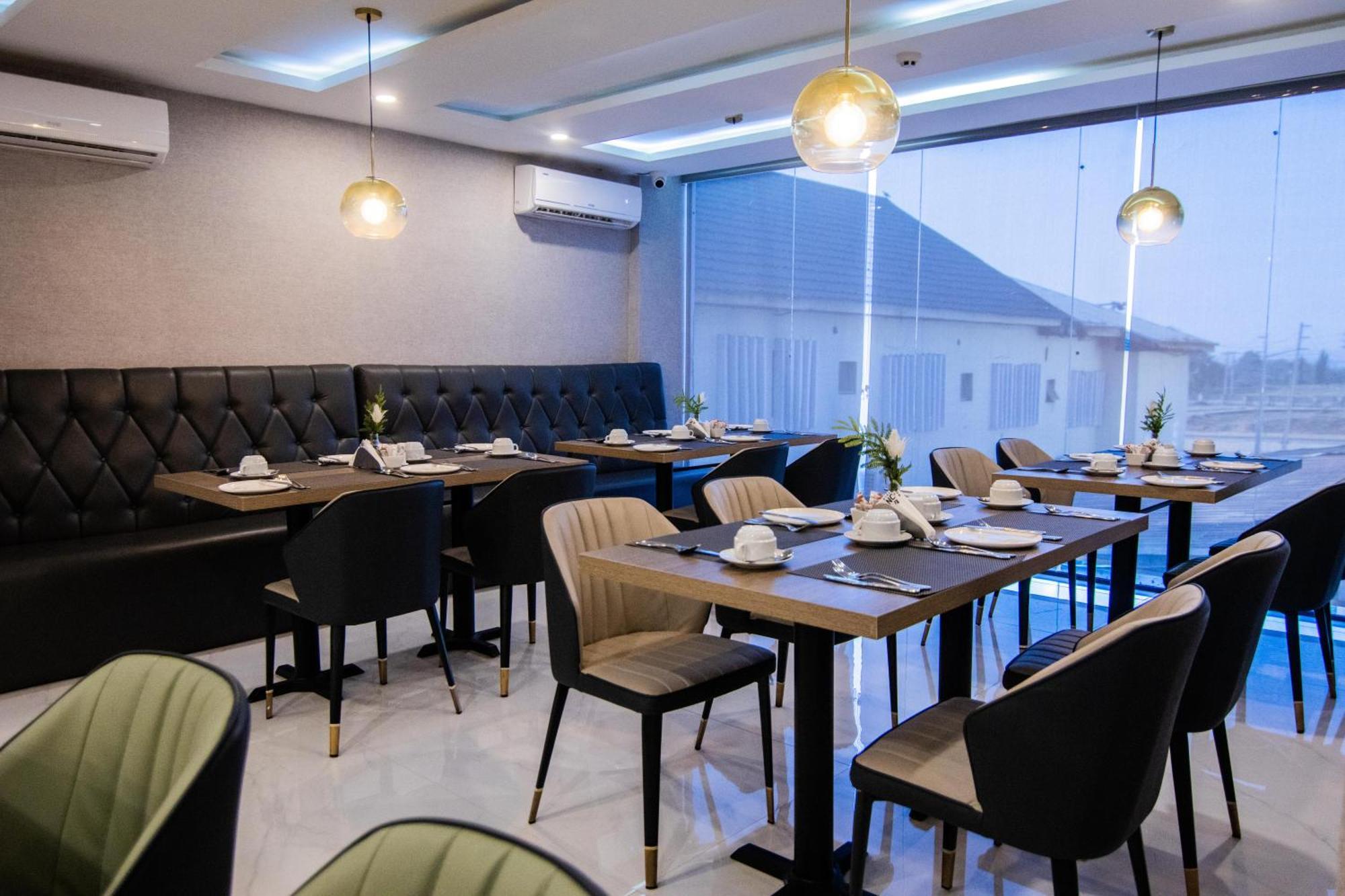 Bon Hotel Nest Garki II Абуджа Екстер'єр фото