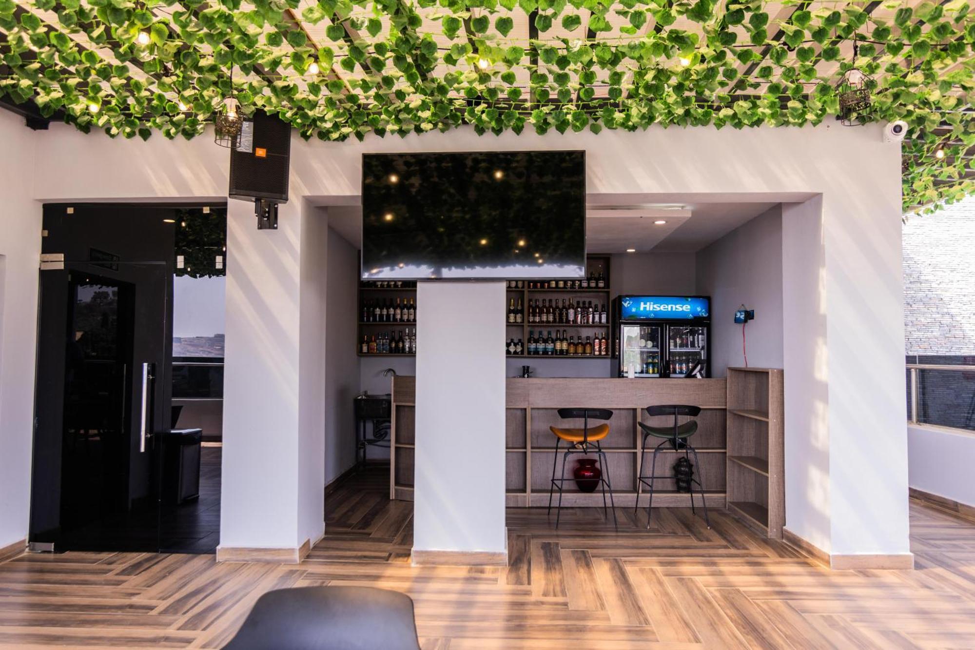 Bon Hotel Nest Garki II Абуджа Екстер'єр фото