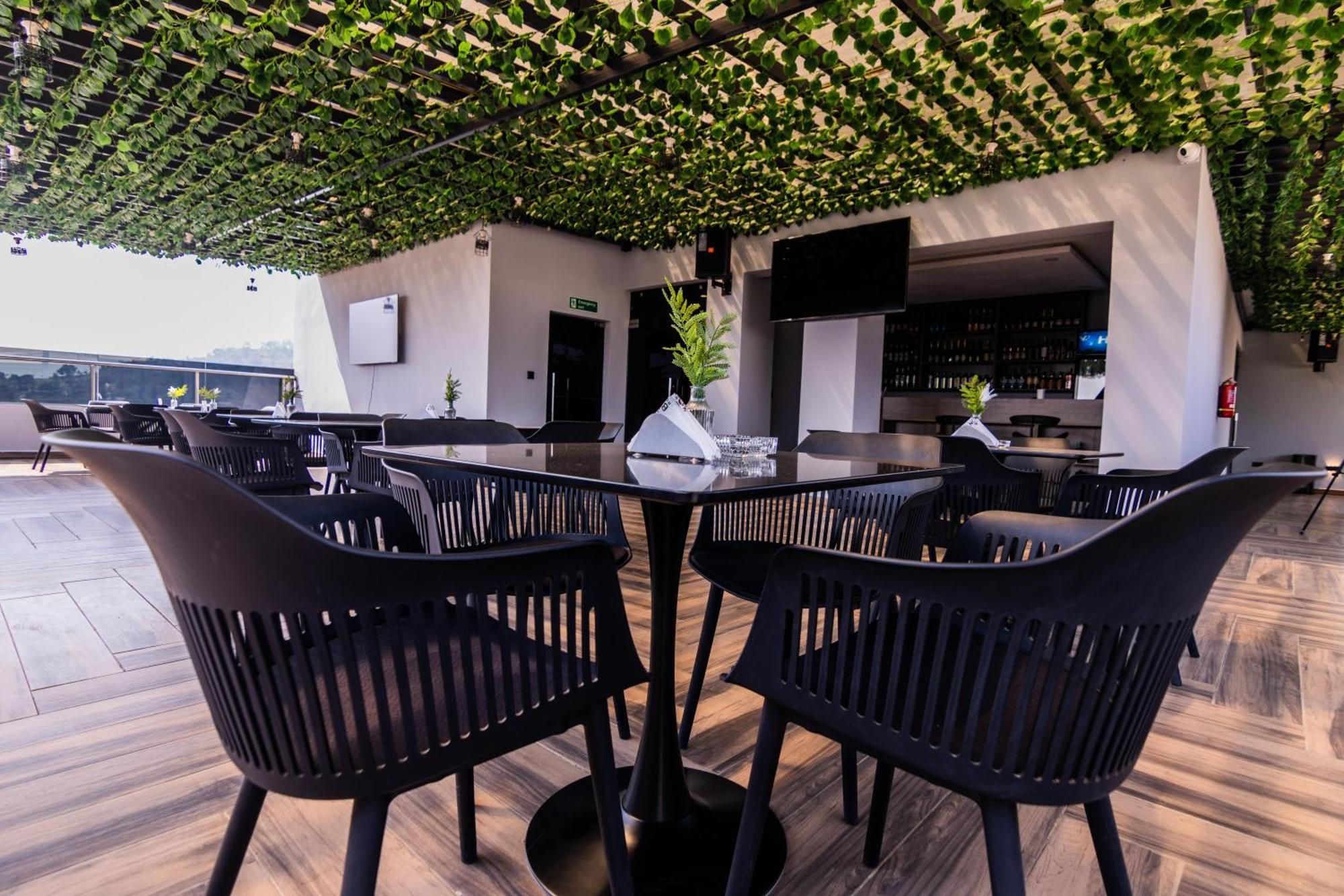 Bon Hotel Nest Garki II Абуджа Екстер'єр фото