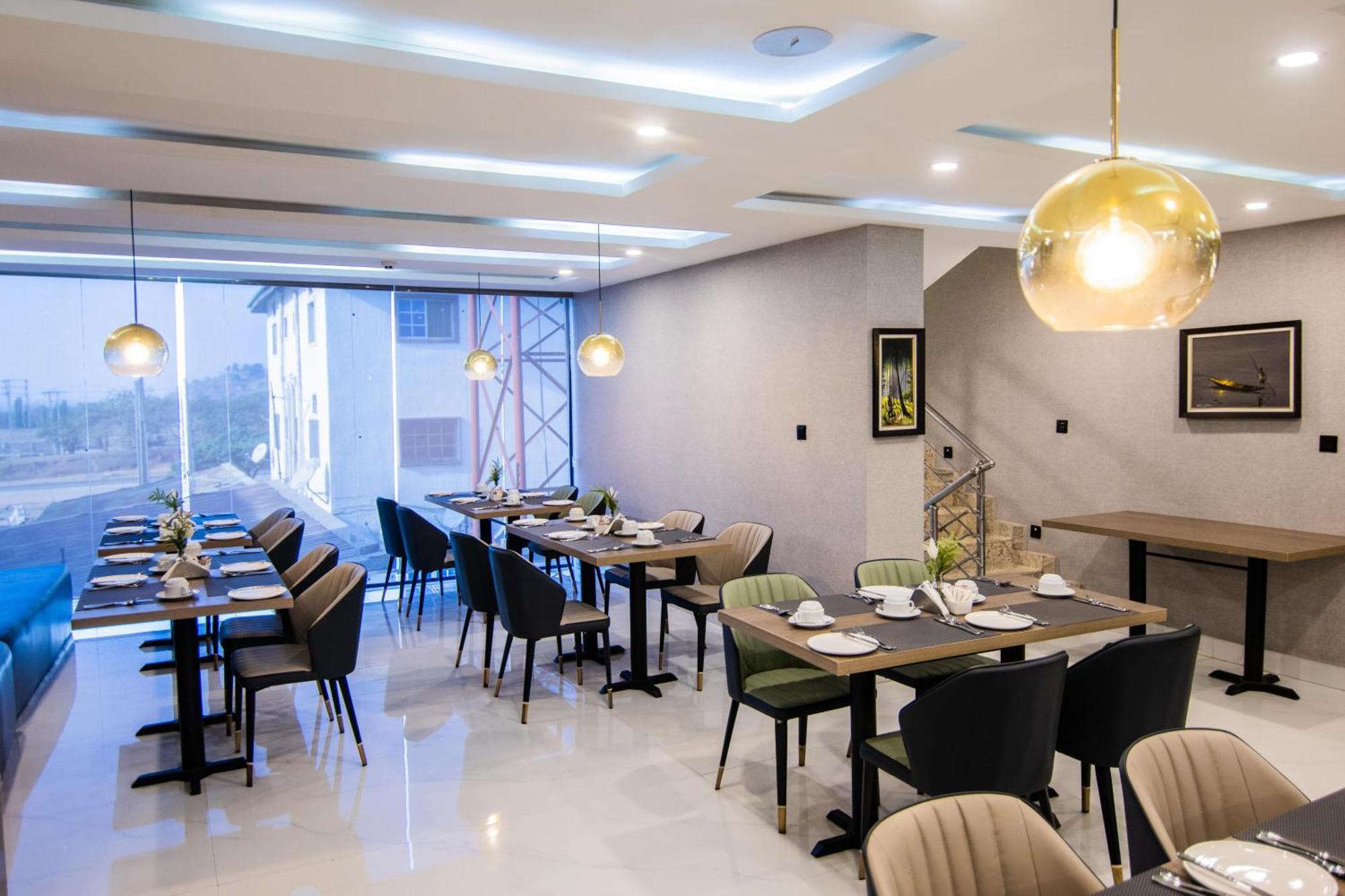 Bon Hotel Nest Garki II Абуджа Екстер'єр фото