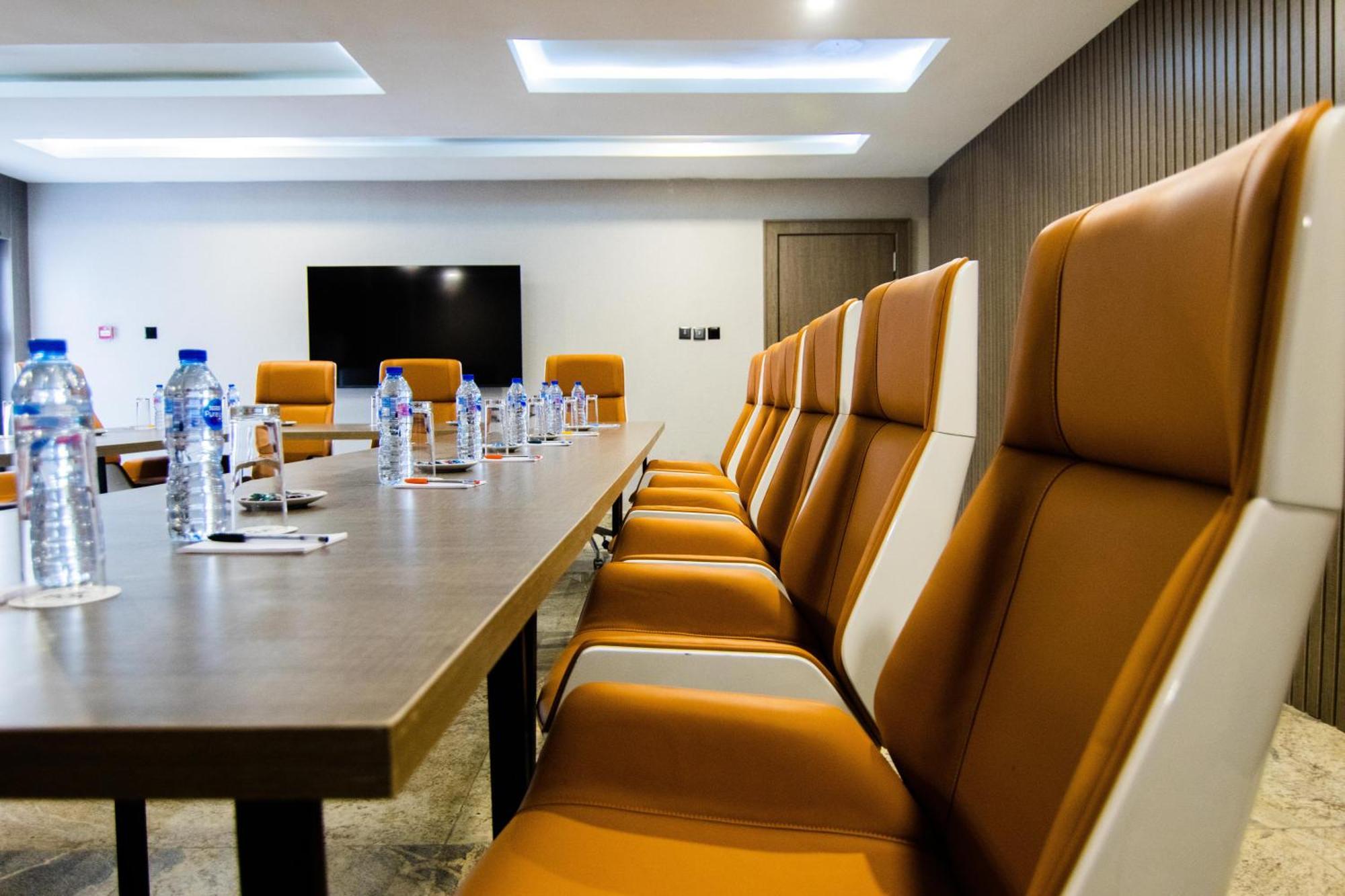 Bon Hotel Nest Garki II Абуджа Екстер'єр фото